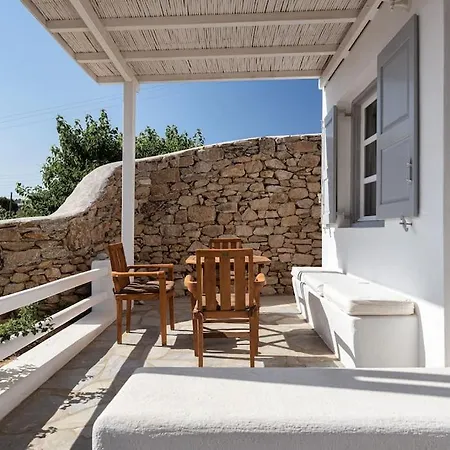 Mykonos Serendipity With 2 Bedrooms Walking Distance To The Beach!