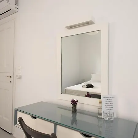 Mykonos Serendipity With 2 Bedrooms Walking Distance To The Beach! Διαμέρισμα *